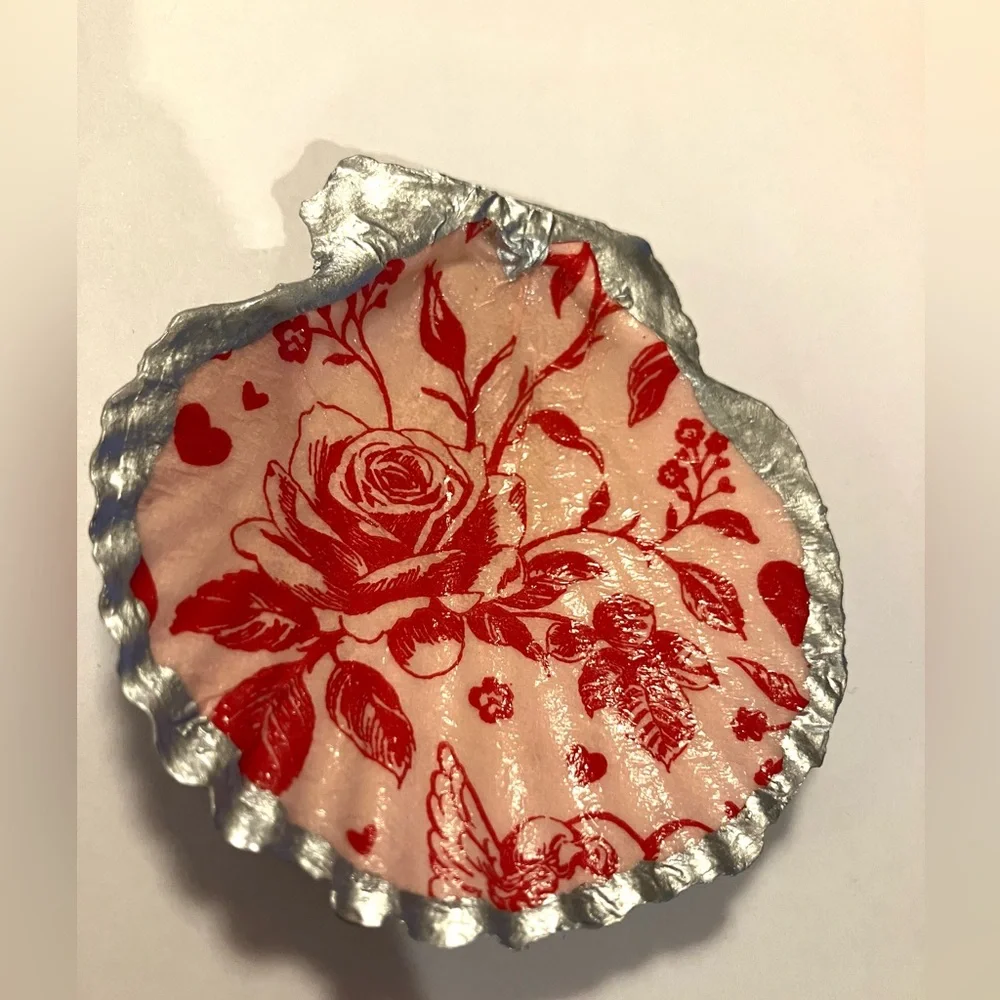 Handcrafted Shells Valentines Roses Decor or Ornament 4piece set Decoupage - Picture 3 of 7
